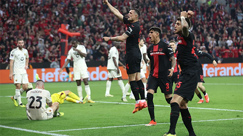 Leverkusen tiến sát đến cú ăn ba vĩ đại